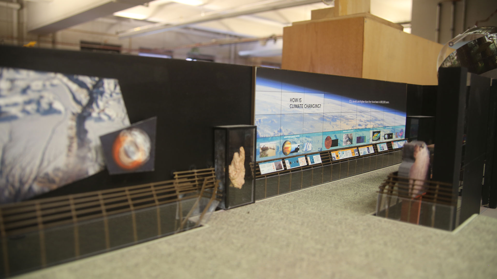 Climate wall physical scale model